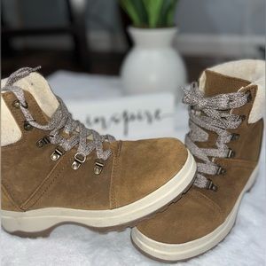 Women’s Boots